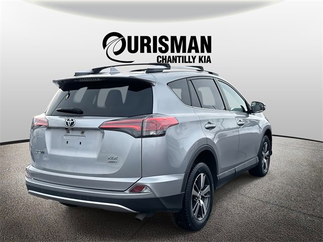 Used 2016 Toyota RAV4 XLE image 2