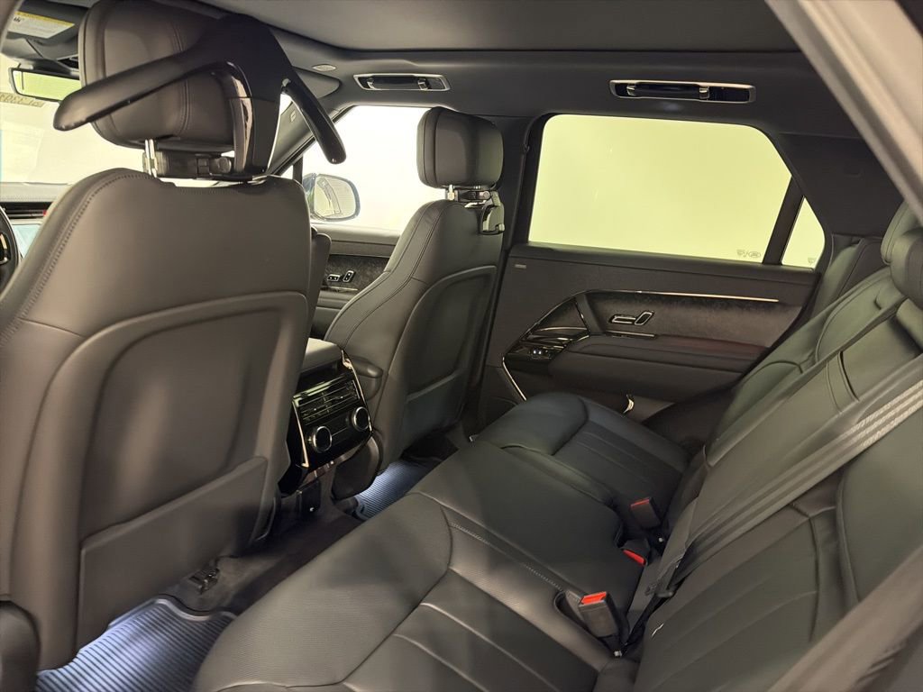 New 2026 Land Rover Range Rover Sport Dynamic SE AWD/4WD image 21