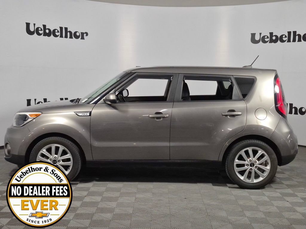 Used 2018 Kia Soul + FWD image 4