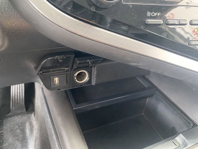 Certified 2022 Toyota Camry SE FWD image 20