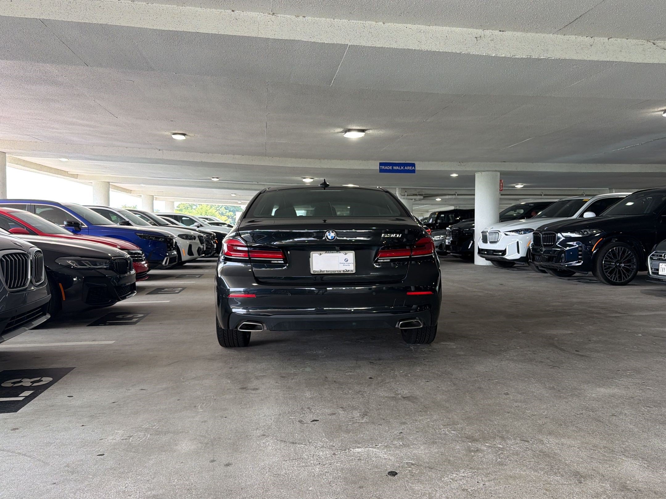 Used 2023 BMW 530i w/ Executive Package RWD image 7