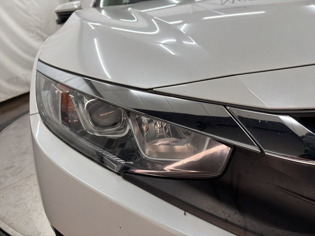 Used 2018 Honda Civic EX-L image 8