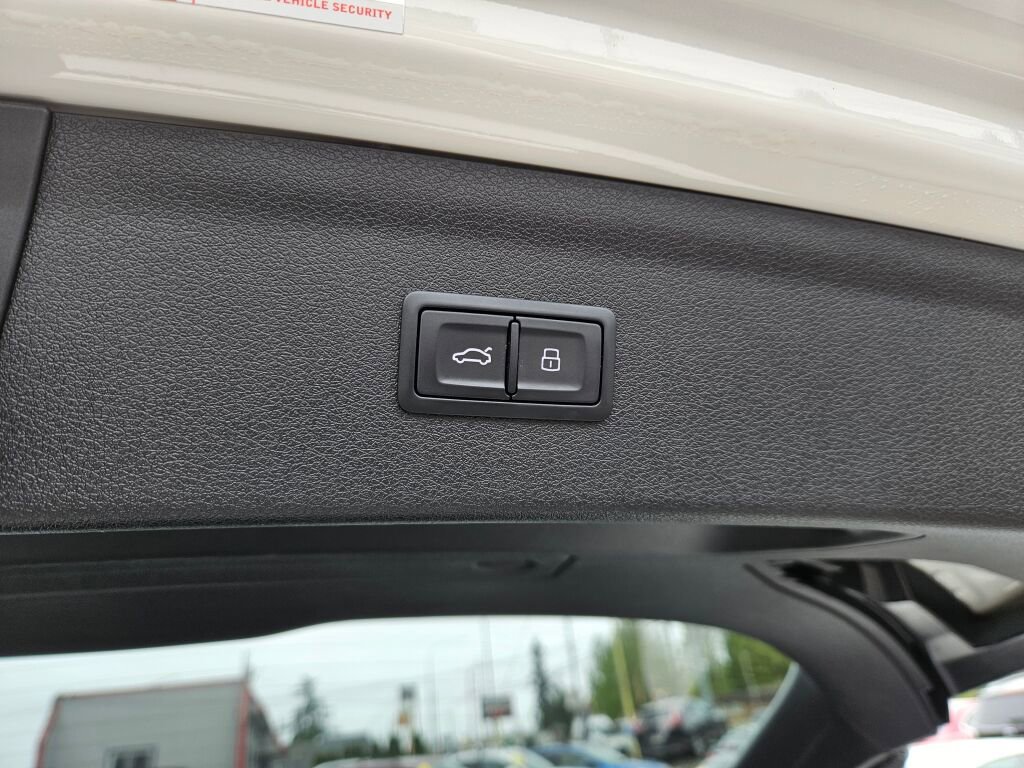 Used 2015 Audi Q3 2.0T Prestige AWD/4WD image 9