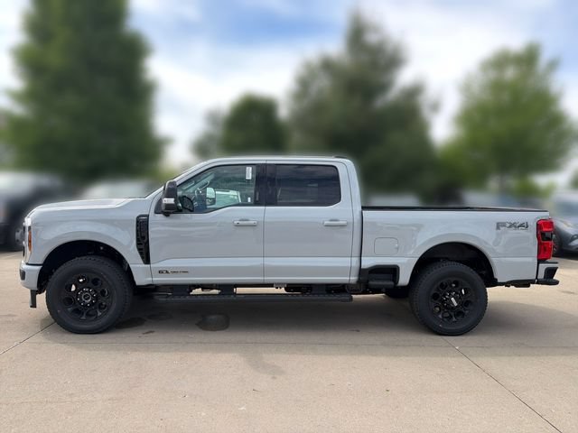 New 2026 Ford F250 Lariat w/ Black Appearance Package AWD/4WD image 9