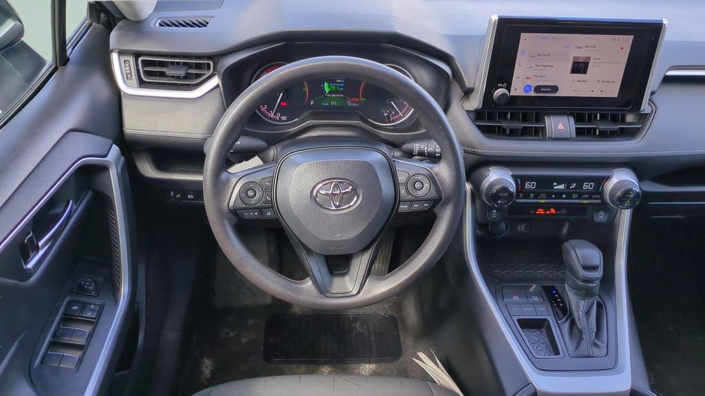 Used 2024 Toyota RAV4 XLE image 14