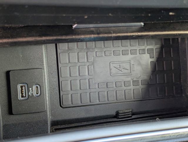 Used 2022 Ford F250 Lariat w/ Lariat Ultimate Package AWD/4WD image 19