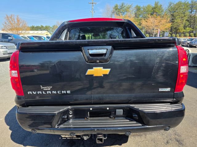 Used 2012 Chevrolet Avalanche LT w/ Suspension Package, Off-Road image 6