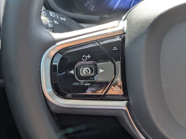 Certified 2023 Volvo S90 B6 Ultimate w/ Protection Package Premier AWD/4WD image 17