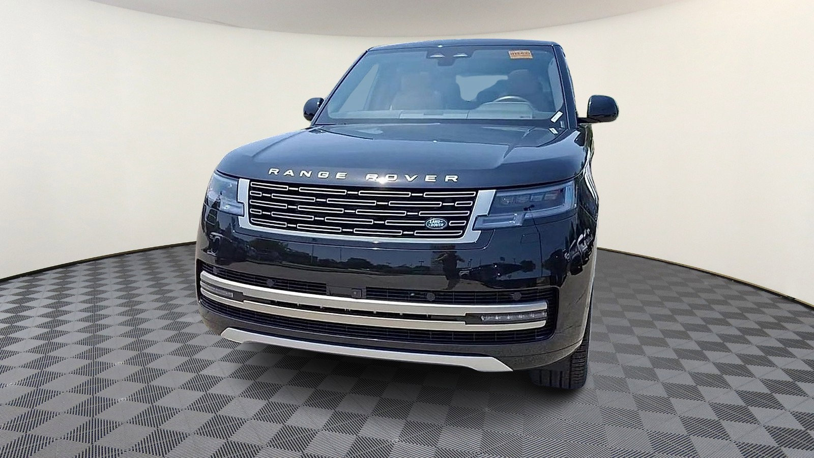 New 2025 Land Rover Range Rover SE image 3