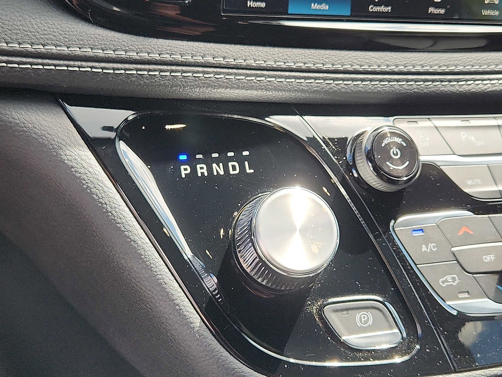 New 2026 Chrysler Pacifica Select image 10