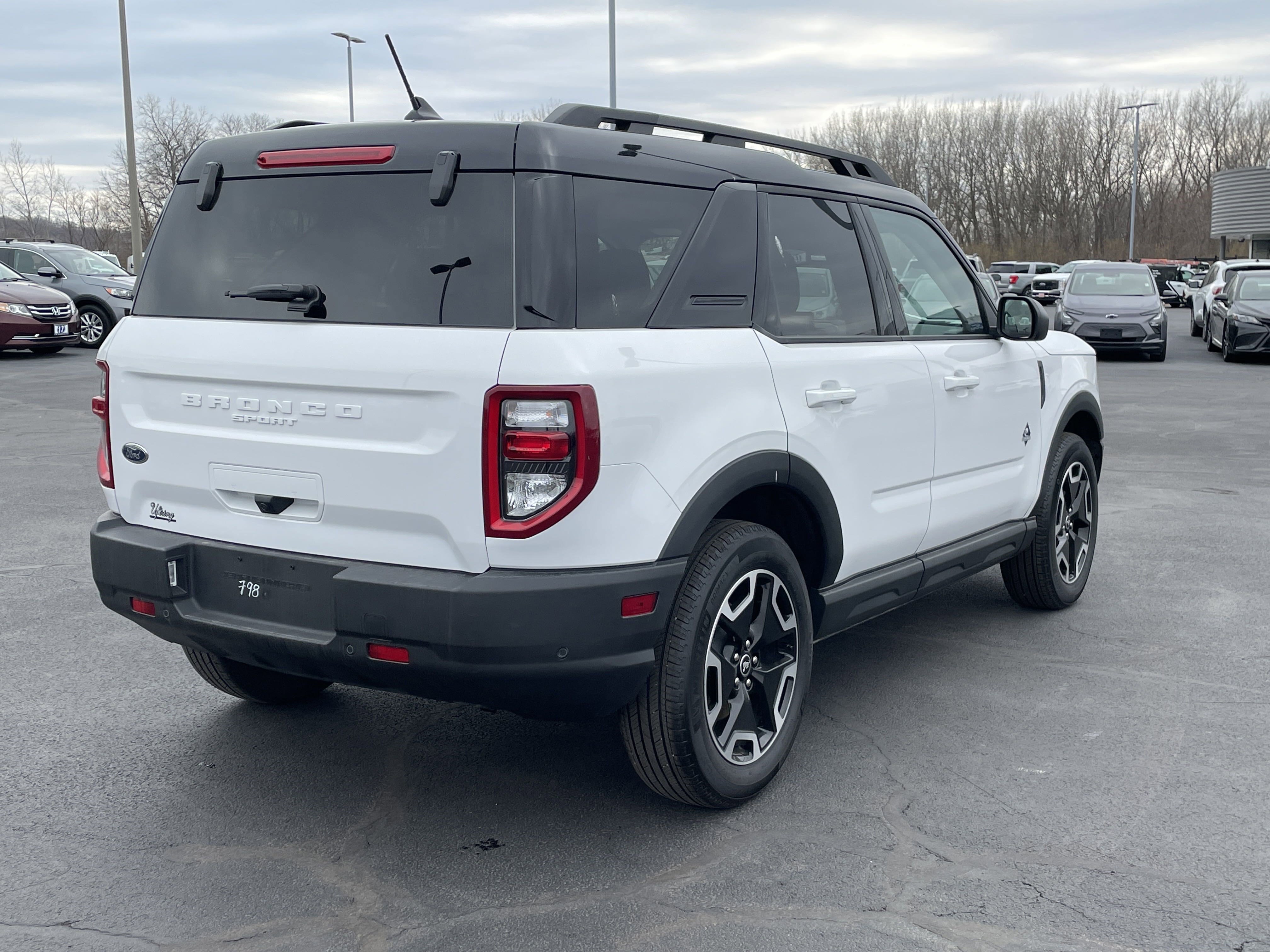 Used 2024 Ford Bronco Sport Outer Banks w/ Tech Package image 4