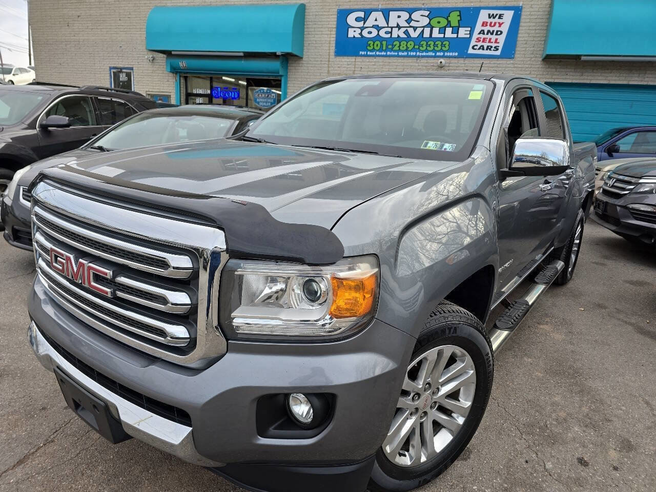Used 2018 GMC Canyon SLT w/ Driver Alert Package image 2
