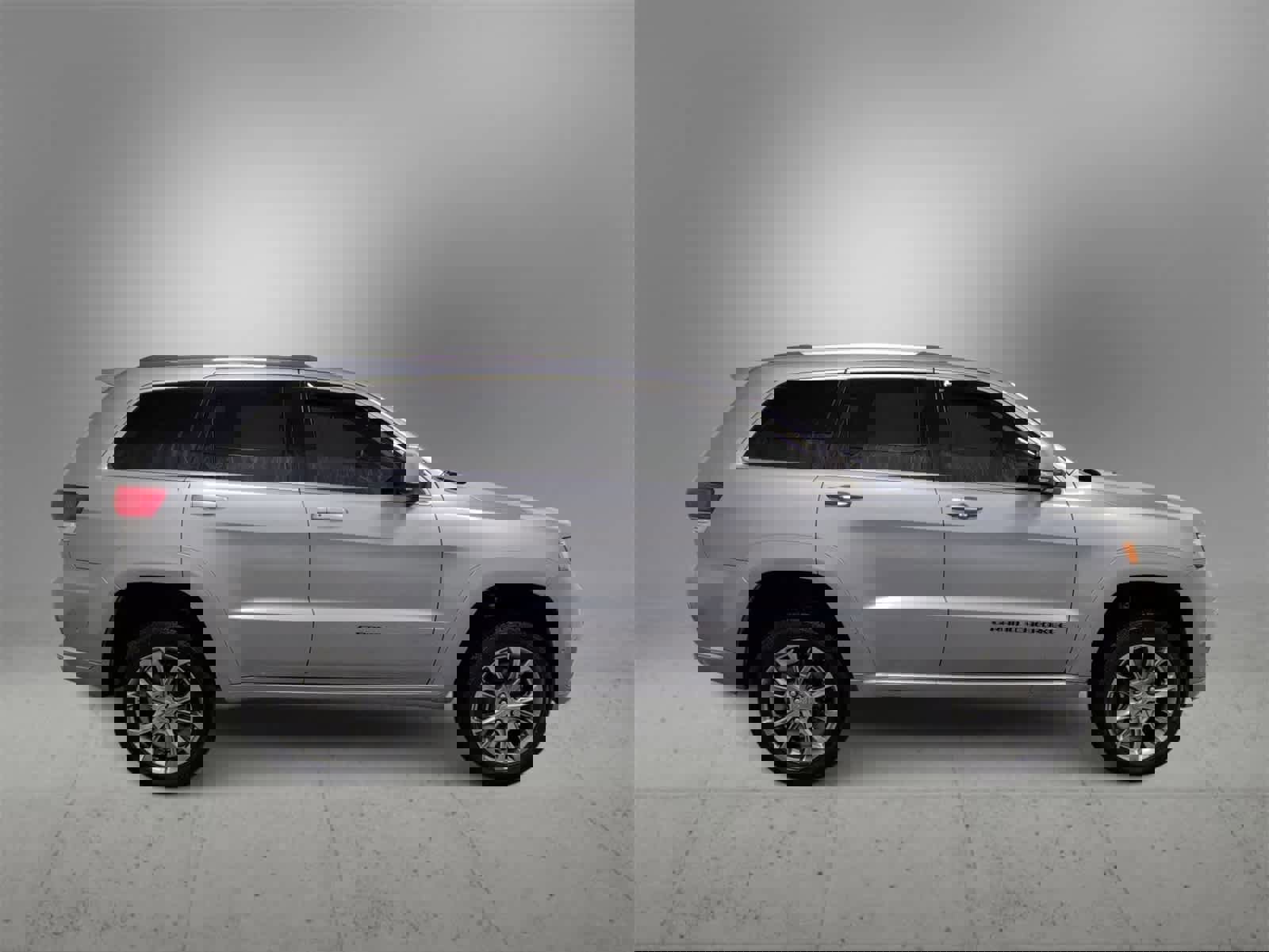 Certified 2019 Jeep Grand Cherokee Summit w/ Platinum Series Group image 9