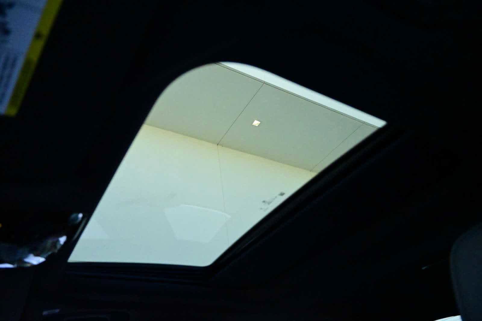 Used 2026 BMW i5 eDrive40 RWD image 21