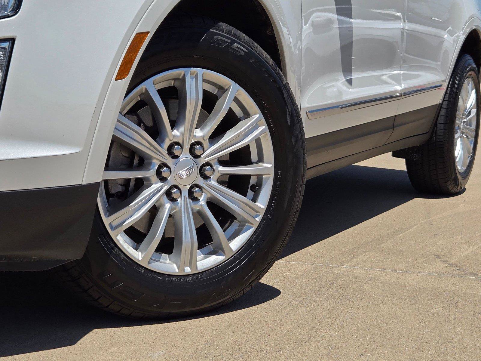 Used 2018 Cadillac XT5 FWD image 8