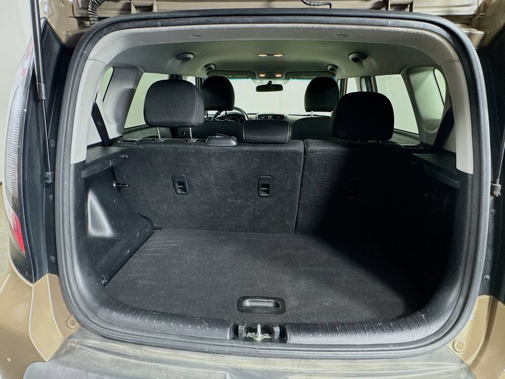 Used 2014 Kia Soul + FWD image 28