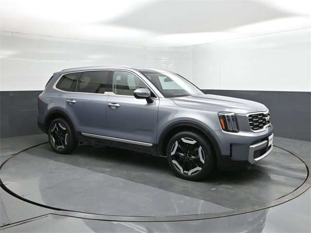 Used 2023 Kia Telluride S image 17