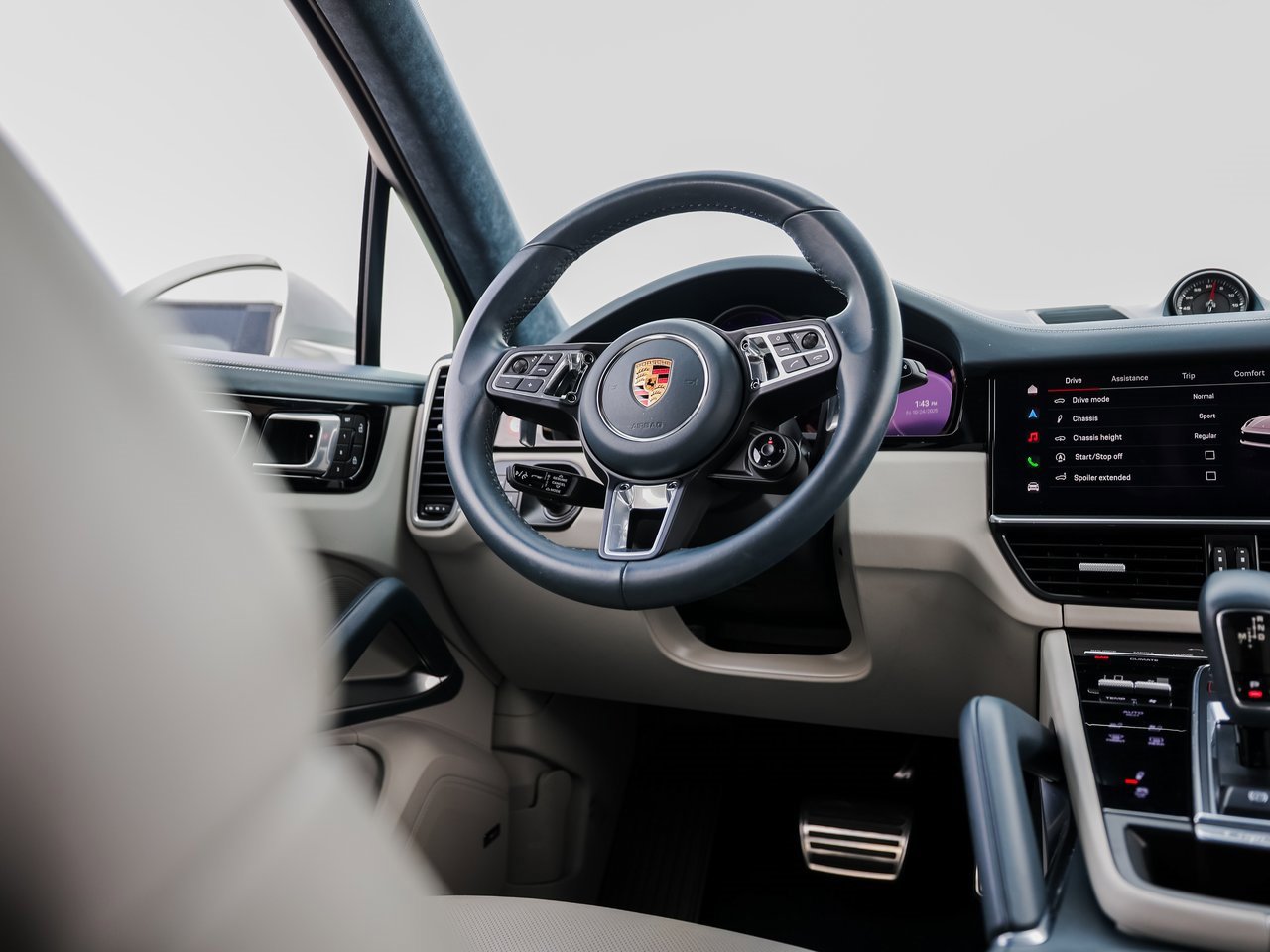 Certified 2022 Porsche Cayenne Turbo image 25