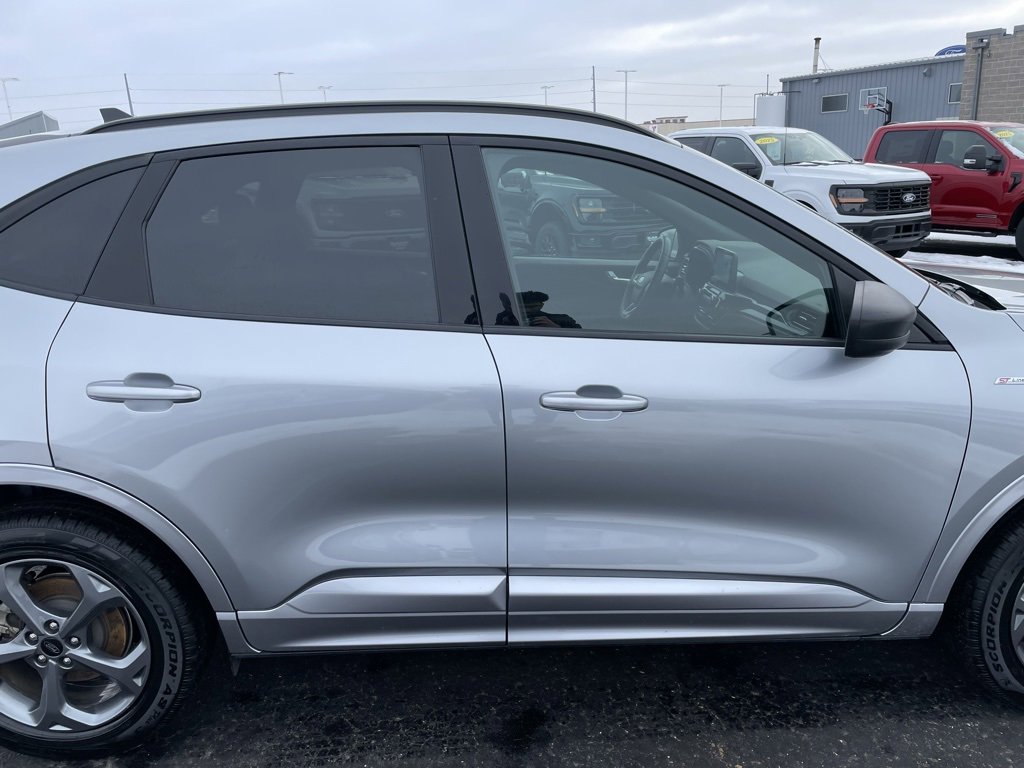 Used 2024 Ford Escape ST-Line image 31