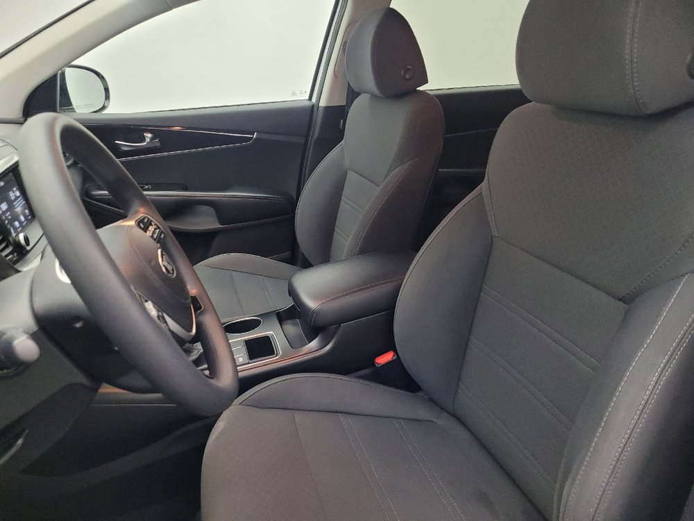 Used 2020 Kia Sorento LX FWD image 17