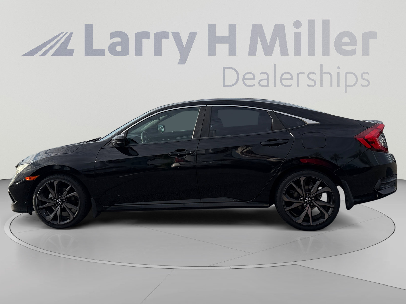 Used 2019 Honda Civic Sport image 2