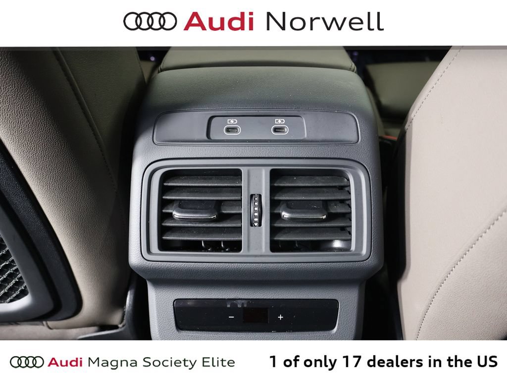 Used 2025 Audi Q5 Premium Plus w/ Premium Plus AWD/4WD image 24