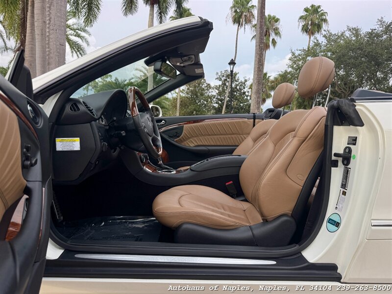 Used 2007 Mercedes-Benz CLK 350 Cabriolet image 27