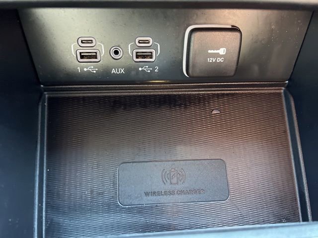 Used 2025 Jeep Grand Cherokee Altitude image 13