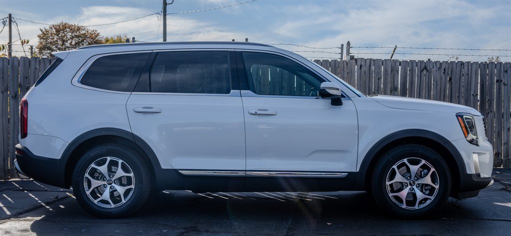 Used 2020 Kia Telluride EX image 6
