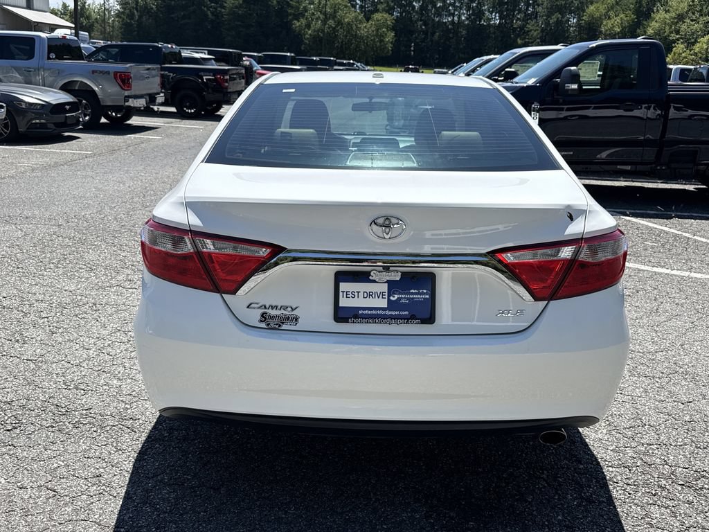 Used 2015 Toyota Camry XLE FWD image 6