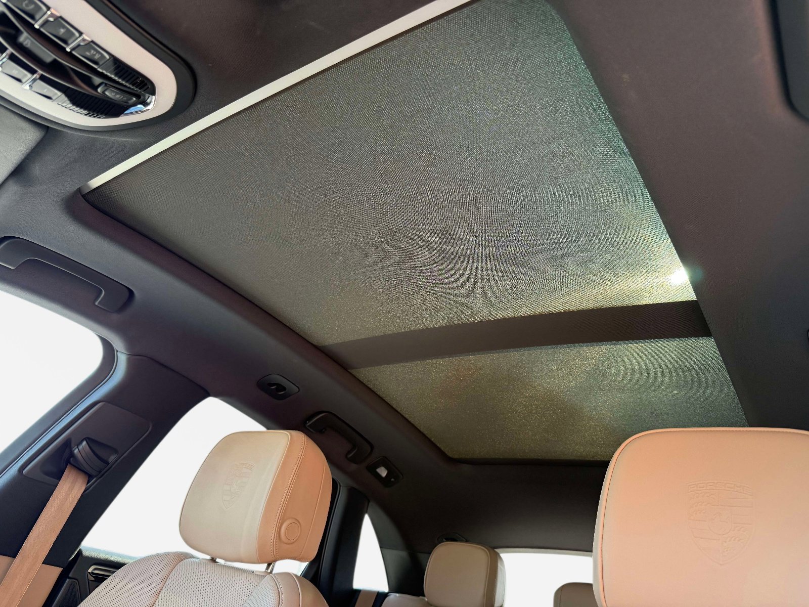 Used 2022 Porsche Macan image 40