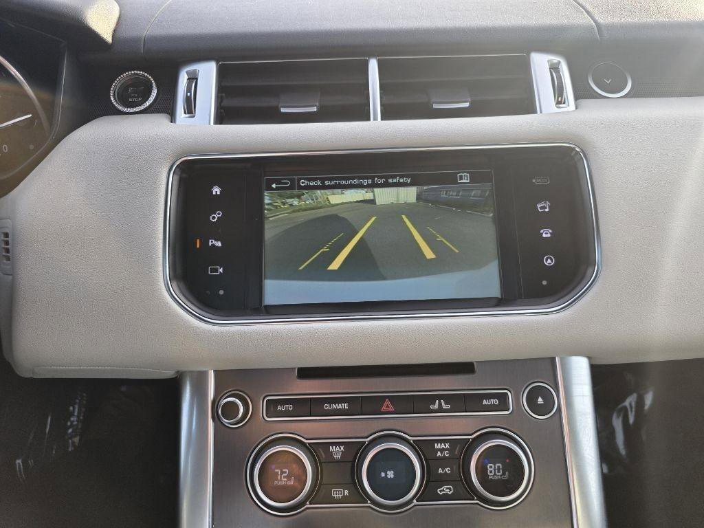 Used 2016 Land Rover Range Rover Sport SE image 14