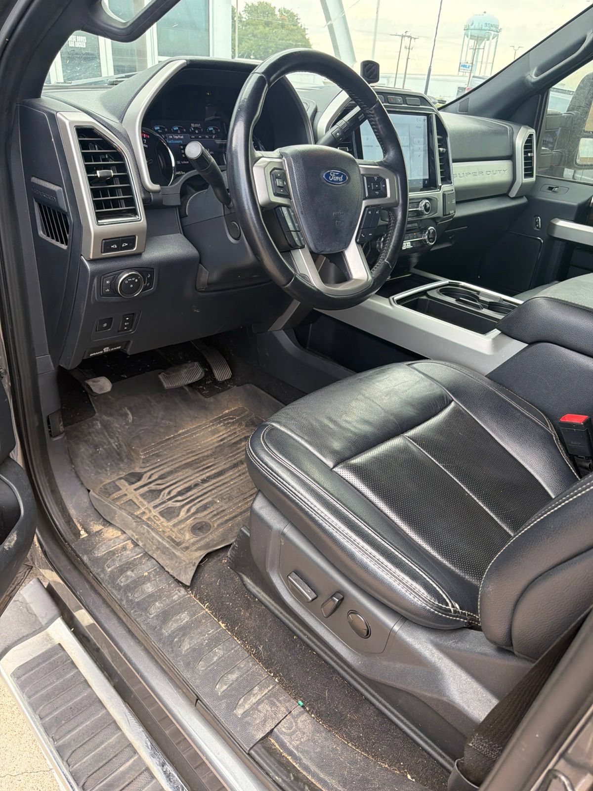Used 2022 Ford F250 Lariat w/ Lariat Ultimate Package AWD/4WD image 10