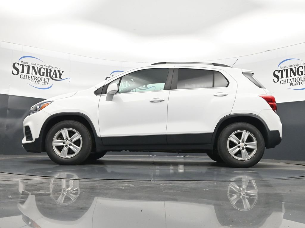 Used 2020 Chevrolet Trax LT w/ LT Convenience Package FWD image 29