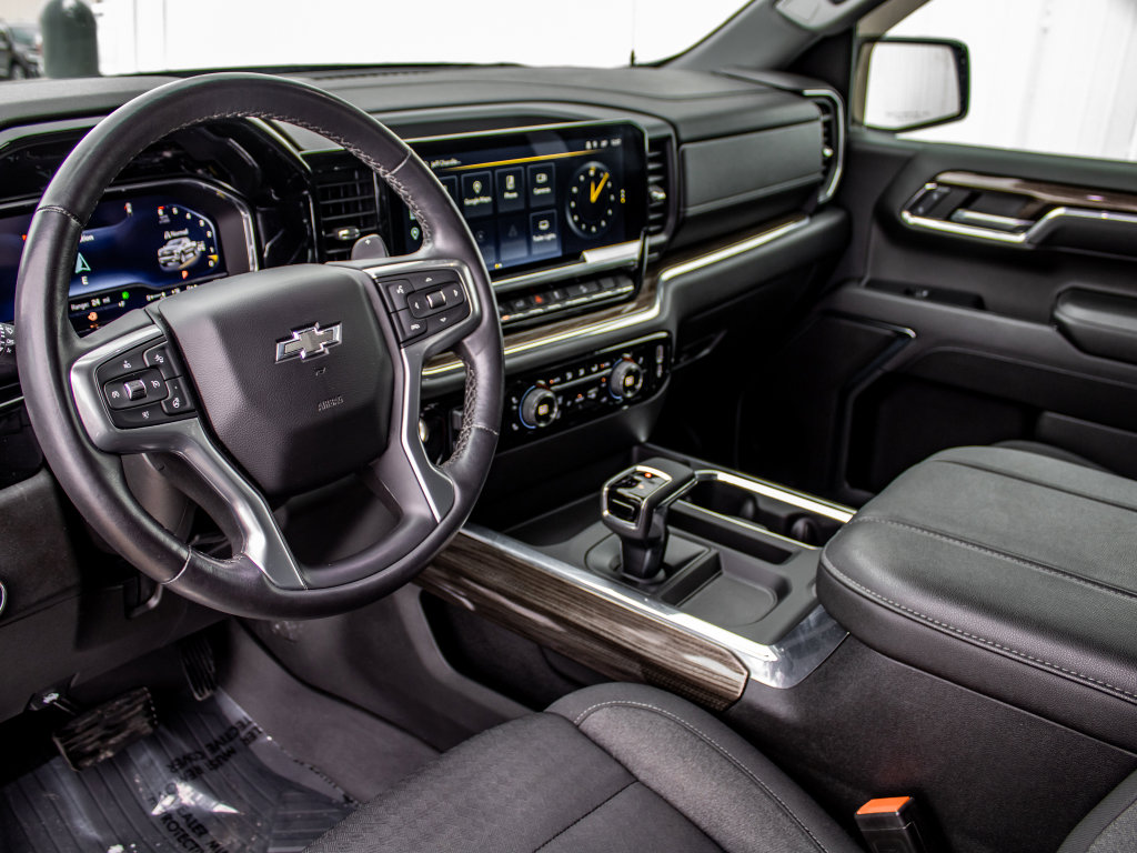 Used 2023 Chevrolet Silverado 1500 RST image 23