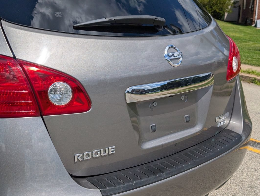 Used 2012 Nissan Rogue S w/ Special Edition Pkg AWD/4WD image 17