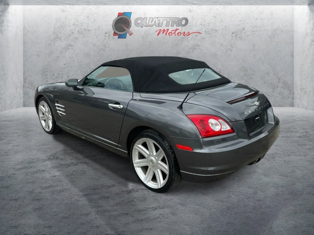 Used 2005 Chrysler Crossfire Limited RWD image 3