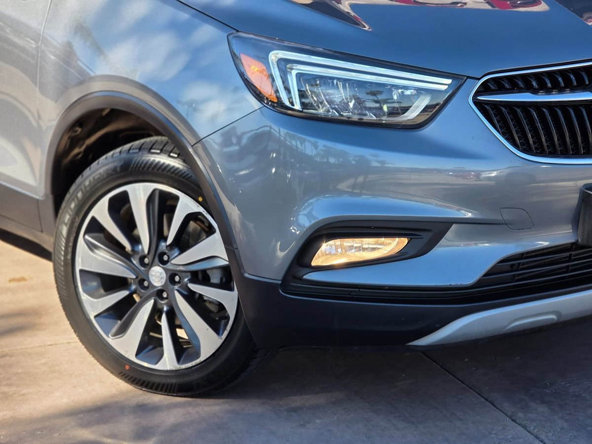 Used 2019 Buick Encore Essence AWD/4WD image 5