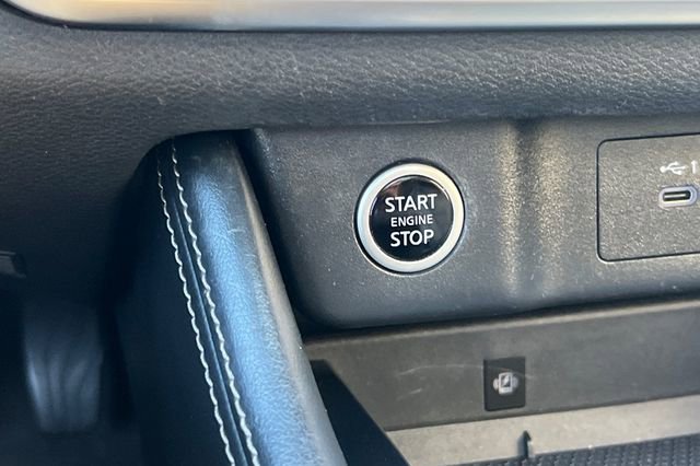 Used 2023 Nissan Rogue Platinum image 26