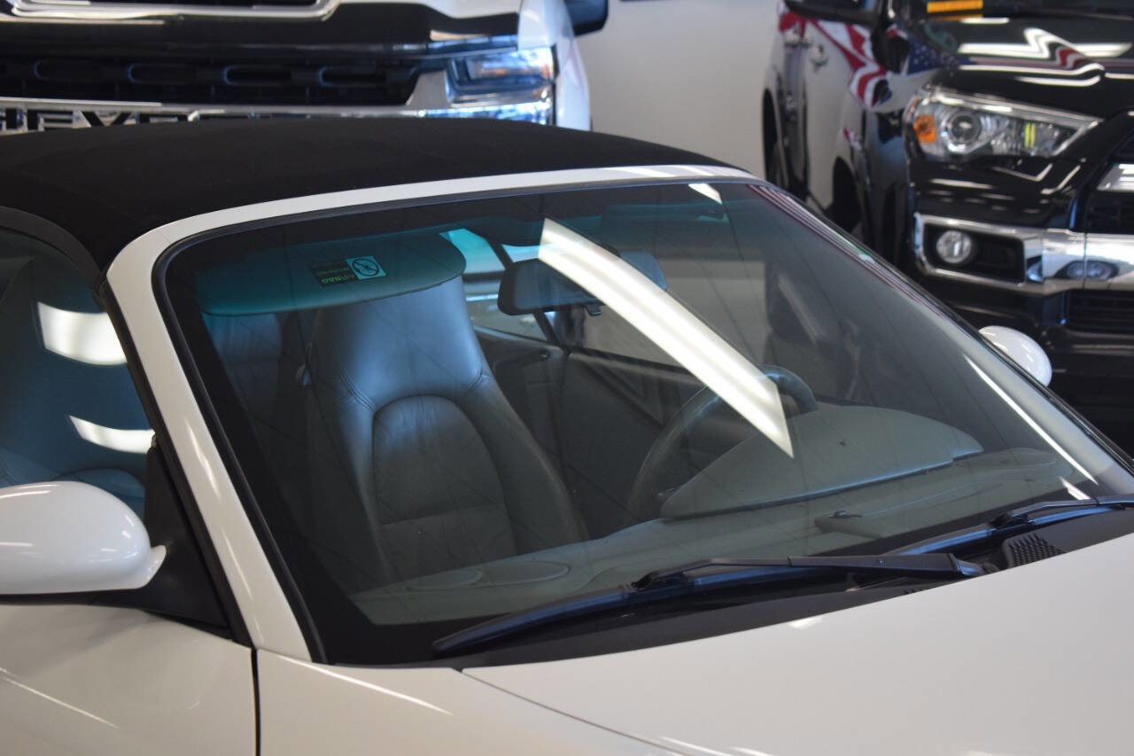 Used 2000 Porsche 911 Carrera image 13