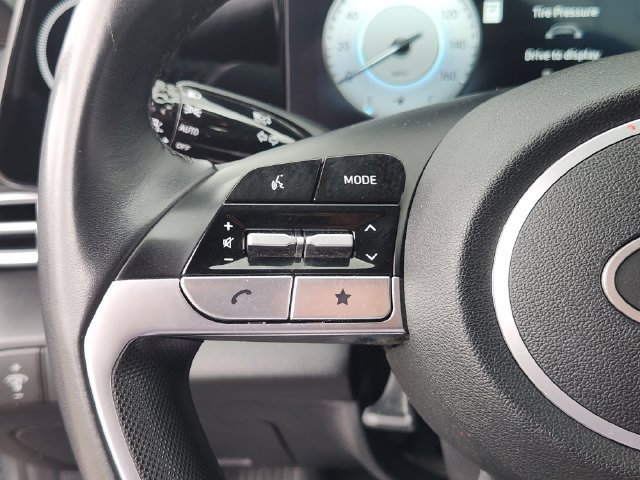Used 2024 Hyundai Elantra Limited FWD image 24