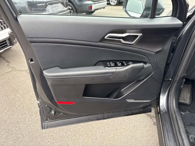 Used 2023 Kia Sportage EX image 13