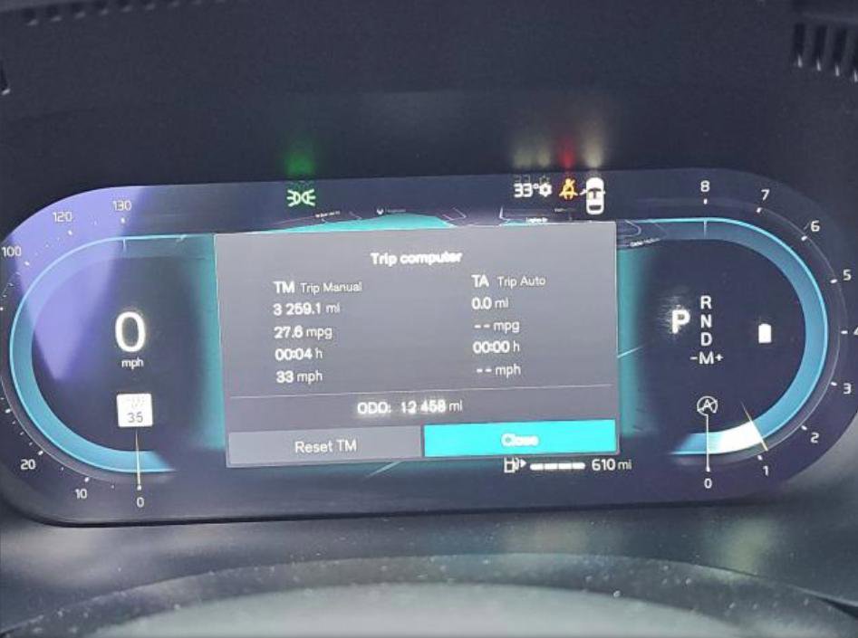 Used 2025 Volvo XC60 B5 Plus image 20