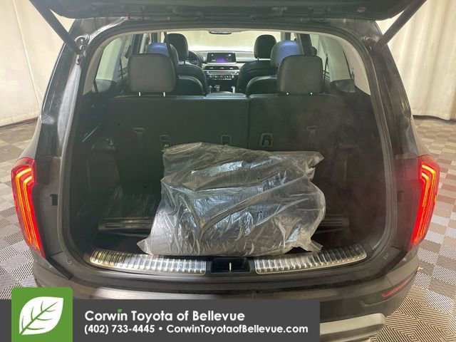 Used 2020 Kia Telluride SX w/ Towing Package image 17