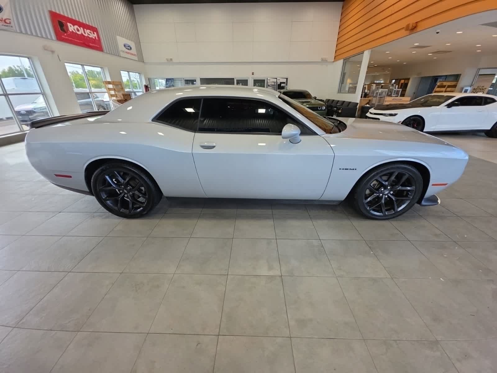 Used 2022 Dodge Challenger R/T w/ Blacktop Package RWD image 11