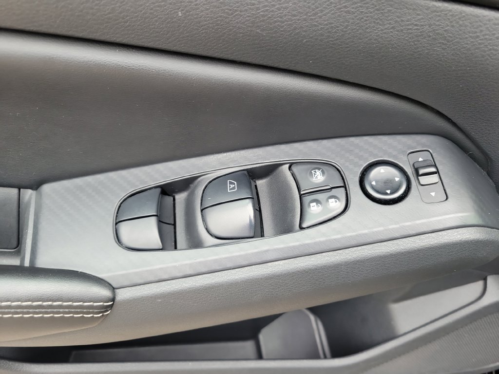 Used 2025 Nissan Altima 2.5 SV FWD image 20