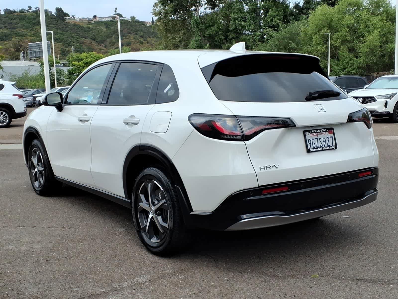 Used 2024 Honda HR-V EX-L image 5