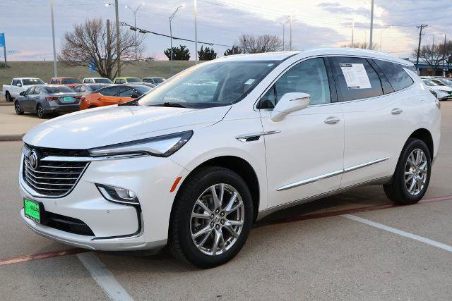 Used 2023 Buick Enclave Essence w/ Experience Buick Package image 3