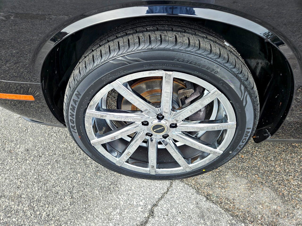 Used 2019 Dodge Challenger SXT image 10