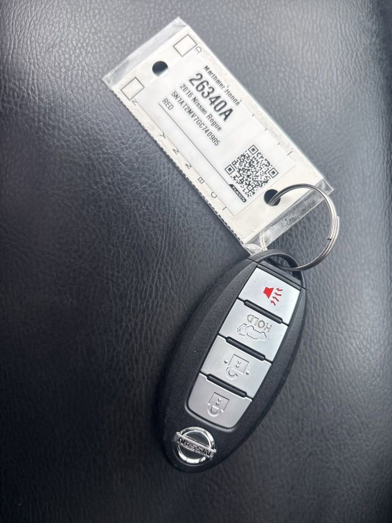 Used 2016 Nissan Rogue SV w/ SV Premium Package image 27